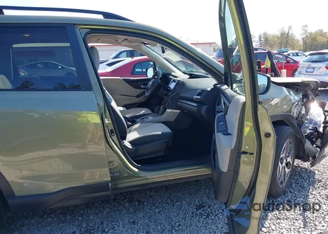 2019 Subaru Forester Premium z USA, uszkodzony, nr VIN JF2SKAEC7KH416323